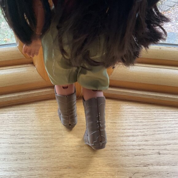 Disney Raya Articulated Doll & Tuk Tuk Plush Companion Bundle - Picture 9 of 11